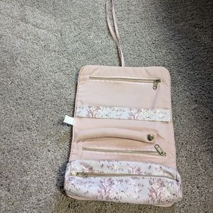 Floral travel jewelry bag, very cute and functional, like new condition